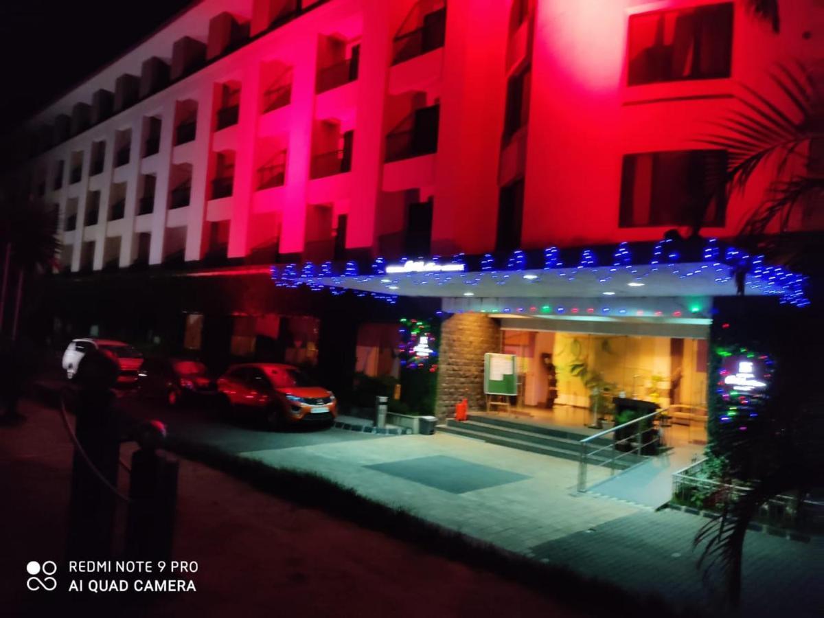 Celebration Lavasa Hotel Exterior foto